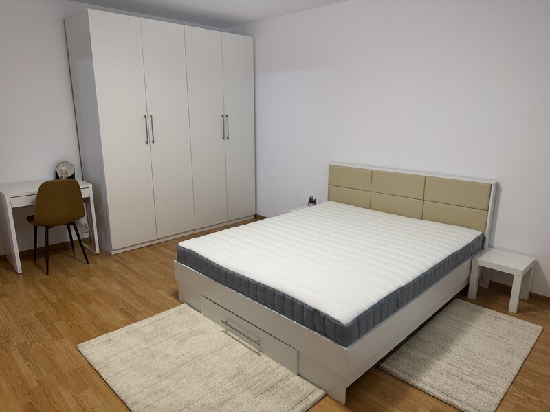 Vitan Mall, Str. Foisorului,