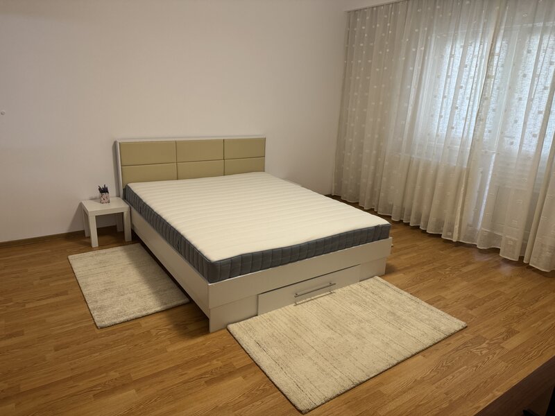 Vitan Mall, Str. Foisorului,