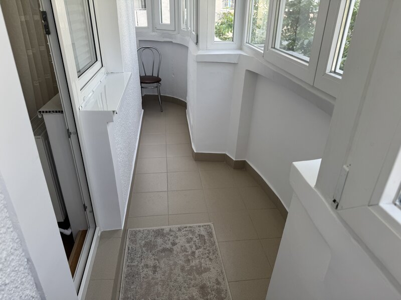 Vitan Mall, Str. Foisorului,